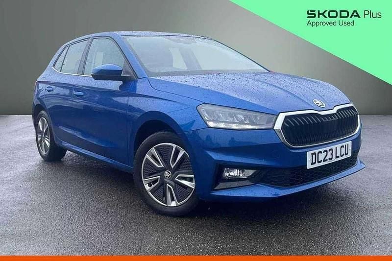 Race blue metallic Used 2023 Skoda Fabia SE L Hatchback | £15,000 (Fair price) - Image 1/4