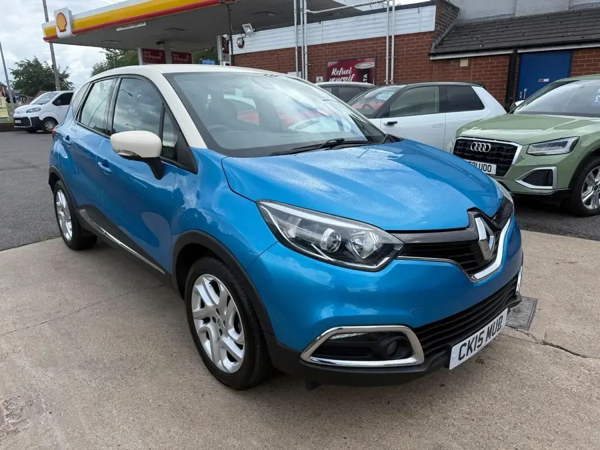 Used Renault Captur Dynamique 90 HP (66 kW) 2015 SUV