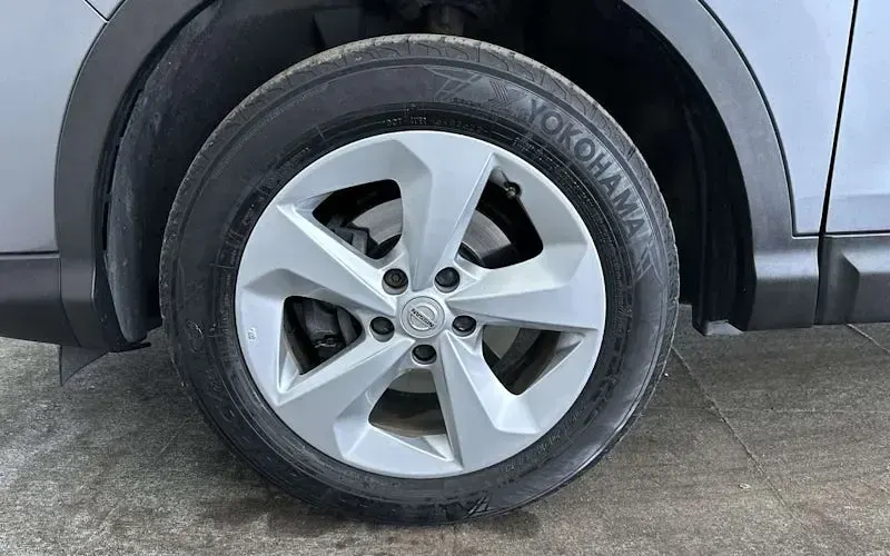 Used Nissan Qashqai Acenta Premium 160 HP (117 kW) 2019 Grey SUV