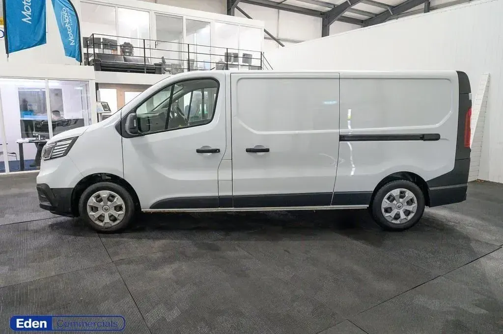 Used Renault Trafic 130 HP (95 kW) 2023 White