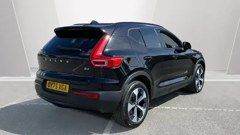 Used Volvo XC40 Plus 197 HP (144 kW) 2025 SUV