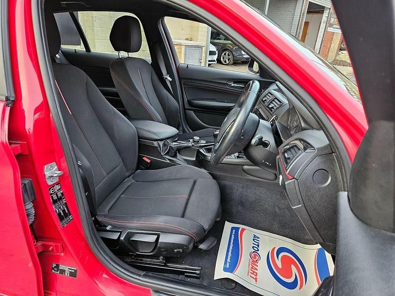 Used BMW 116 Sport Line 2014 Red Hatchback