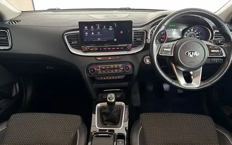 Used Kia XCeed 160 HP (117 kW) 2021 Brown SUV