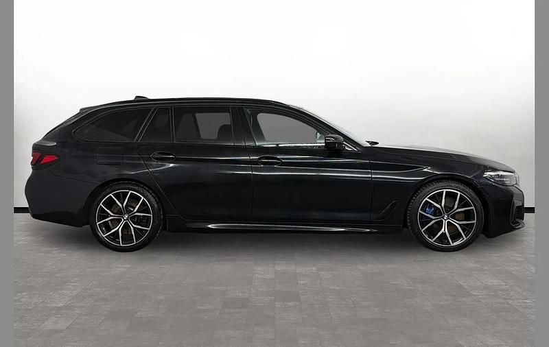 Usado BMW 530 M Sport 281 CV (206 kW) 2022 Negro Familiar