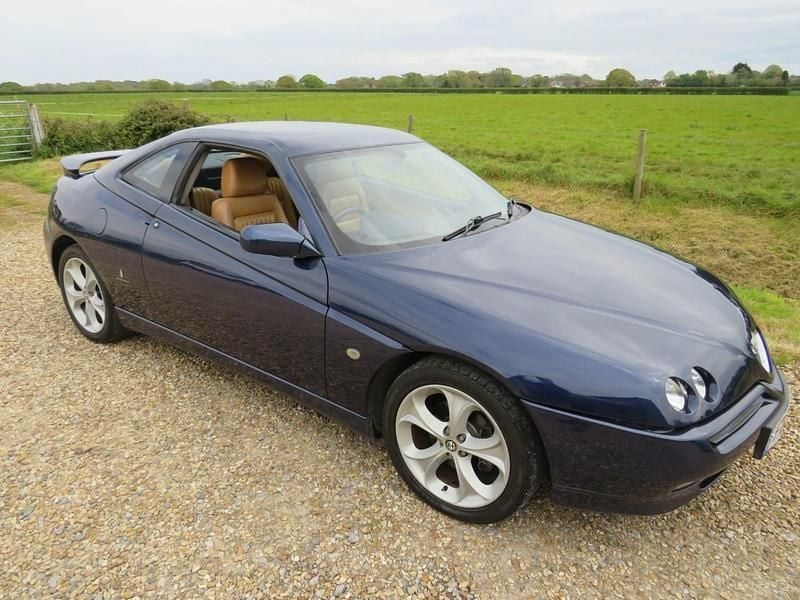 Used Alfa Romeo GTV Lusso 147 HP (108 kW) 2001 Blue Coupe