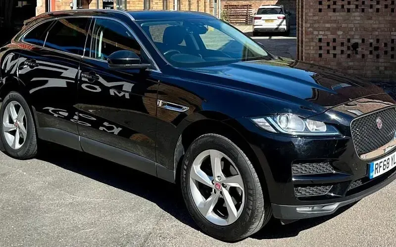 Usado Jaguar F-Pace Prestige 163 HP (119 kW) 2020 SUV