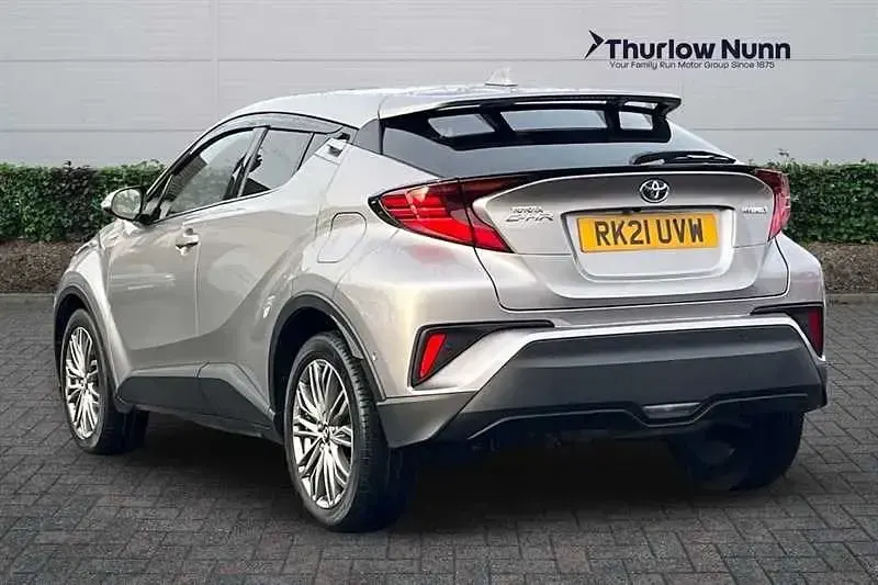 Używany Toyota C-HR 122 KM (89 kW) 2021 Srebrny SUV