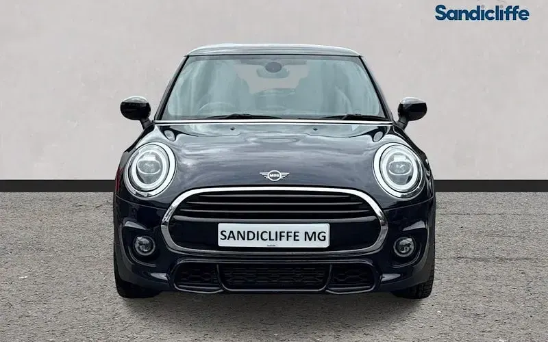Used Mini Cooper Hatch 136 HP (100 kW) 2021 Hatchback