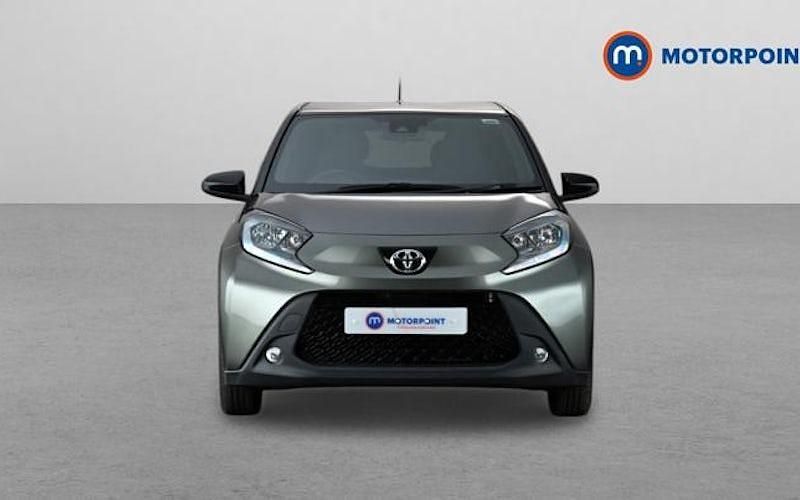 Usado Toyota Aygo X 72 HP (52 kW) 2025 SUV