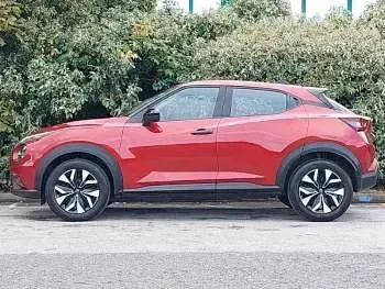 Used Nissan Juke Acenta Premium 114 HP (83 kW) 2025 Red SUV