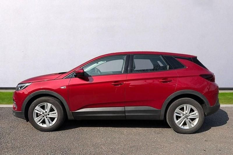 Used Vauxhall Grandland X S 130 HP (95 kW) 2020 Red SUV