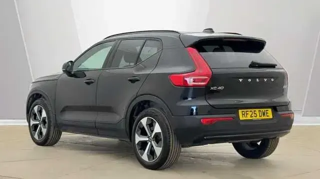 Used Volvo XC40 Plus 163 HP (119 kW) 2025 Onyx black SUV