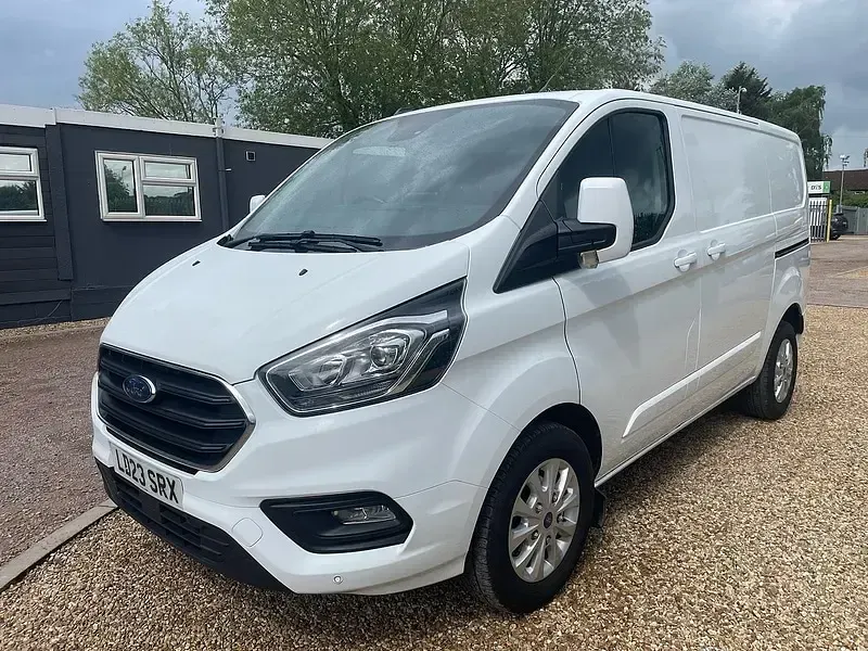 Used Ford Transit Custom Limited 130 HP (95 kW) 2023 White Van