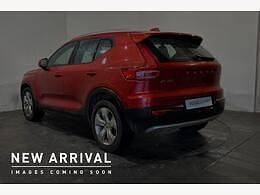 Used Volvo XC40 Momentum 188 HP (138 kW) 2020 Red SUV