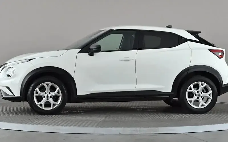 Used Nissan Juke N-Connecta 114 HP (83 kW) 2023 SUV