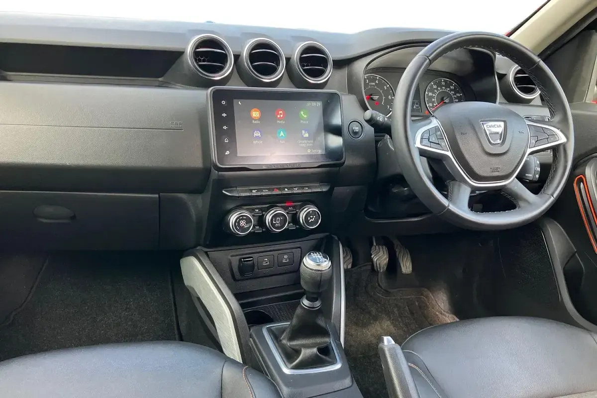 Used Dacia Duster Extreme 116 HP (85 kW) 2022 Grey SUV