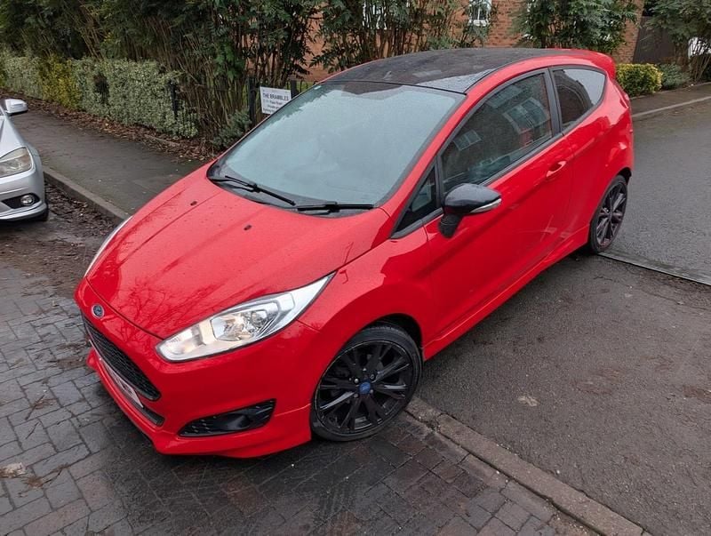 Used Ford Fiesta Zetec 2014 Red Hatchback