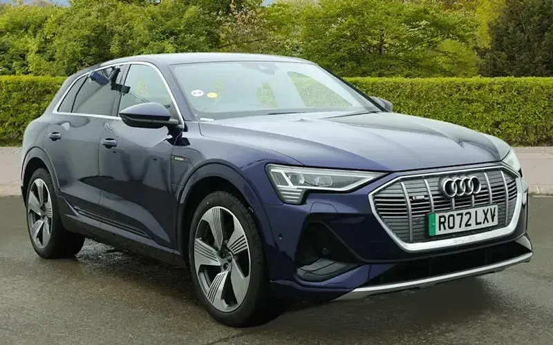 Używany Audi e-tron S-Line 230 kW (313 KM) 2022 SUV