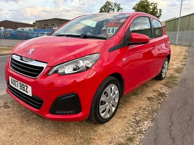 Used Peugeot 108 Active 68 HP (50 kW) 2017 Red Hatchback