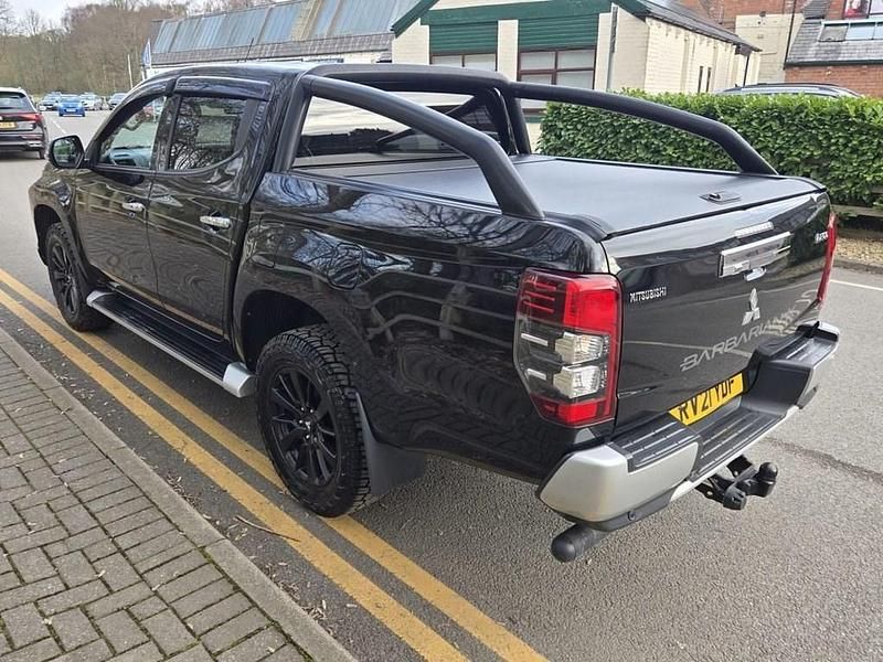 Used Mitsubishi L200 150 HP (110 kW) 2021 Black Pickup