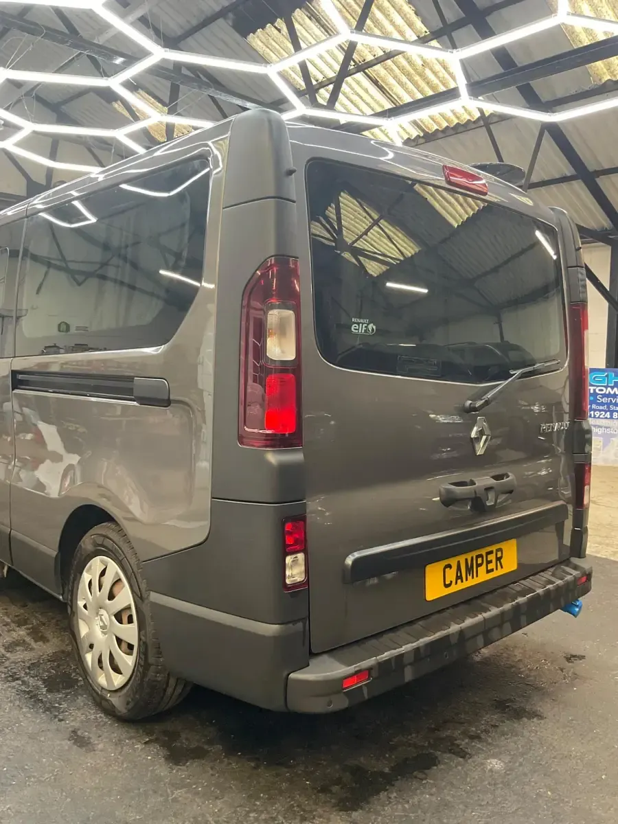 Gebraucht Renault Trafic Business 2017 Grau Van / Kleinbus