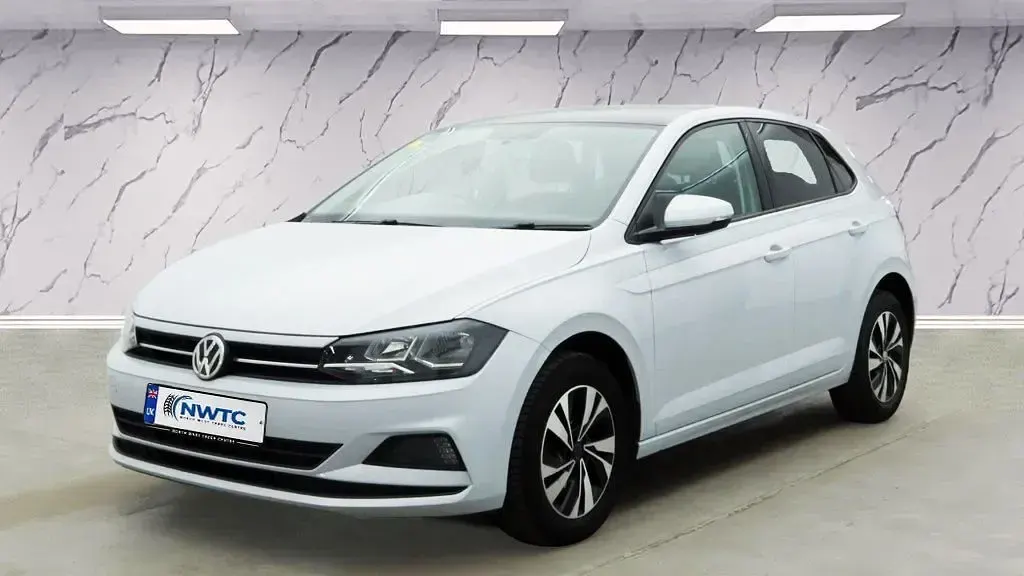 Used VW Polo SE 80 HP (58 kW) 2019 Silver Hatchback