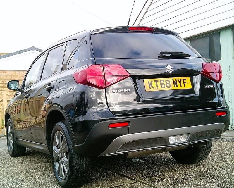 Used Suzuki Vitara SZ-T 112 HP (82 kW) 2018 Black Hatchback