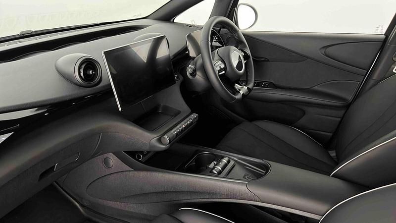 Used BYD Dolphin Design 150 kW (204 HP) 2025 Grey & black Hatchback