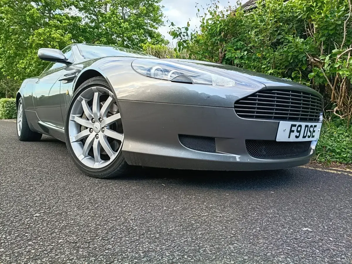 Used Aston Martin DB9 456 HP (335 kW) 2005 Silver Coupe