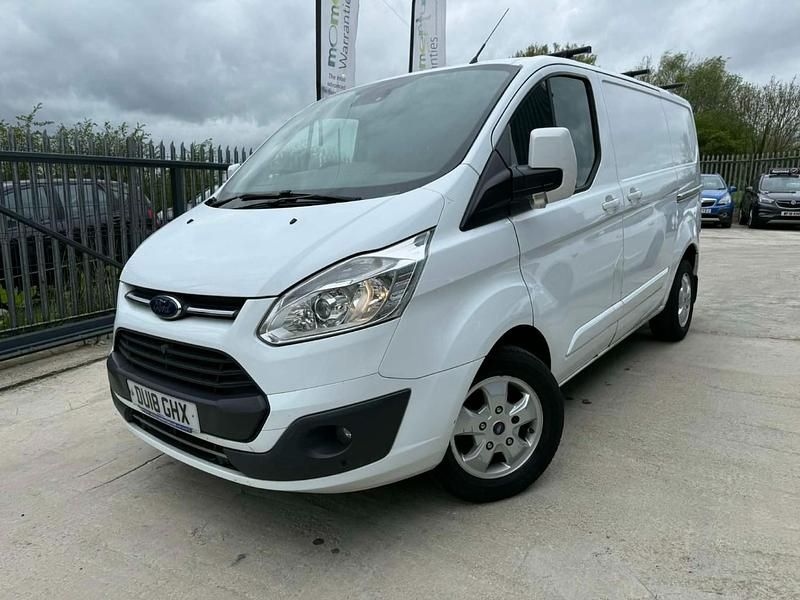 Used Ford Transit Custom Limited 130 HP (95 kW) 2018 White Van