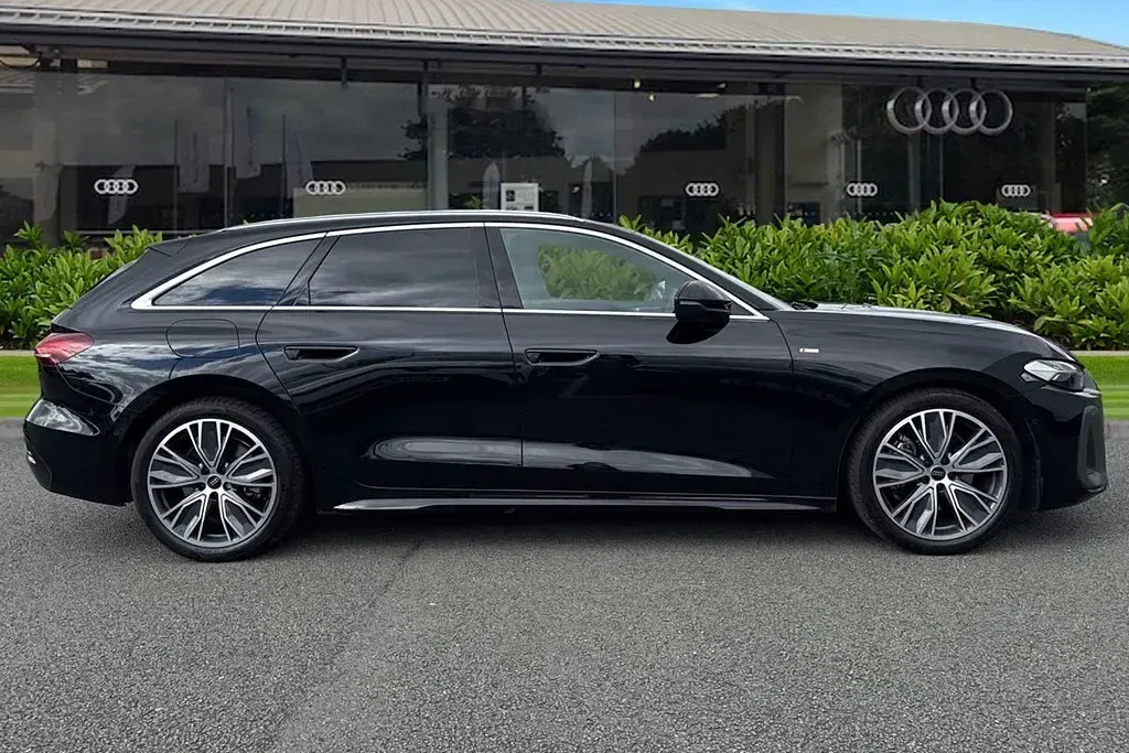 Used Audi A5 S-Line 204 HP (150 kW) 2025 Black Estate
