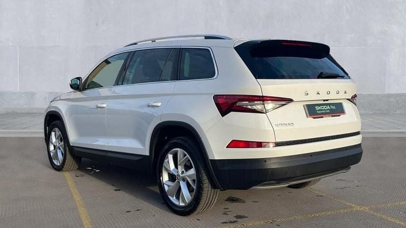 Used Skoda Kodiaq SE L Executive 150 HP (110 kW) 2024 Moon white SUV