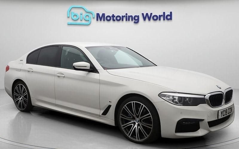Used 2020 BMW 530e M Sport Sedan | £19,800 (Fair price) - Image 1/4