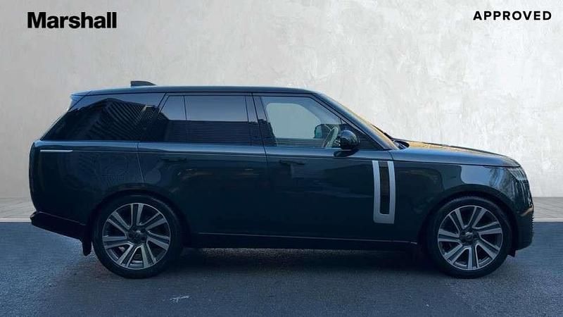 Used Land Rover Range Rover 530 HP (389 kW) 2023 Green SUV