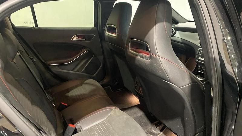 Used Mercedes GLA200 AMG line 156 HP (114 kW) 2020 Black SUV