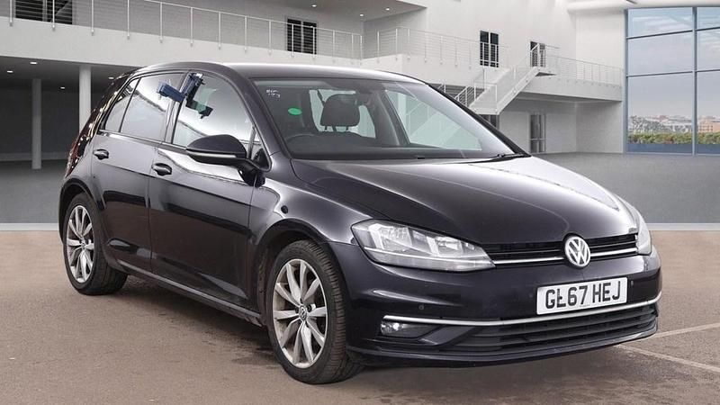 Used VW Golf VII GT 150 HP (110 kW) 2017 Deep black pearl Hatchback