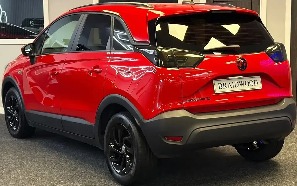 Used Vauxhall Crossland X 83 HP (61 kW) 2018 Red SUV