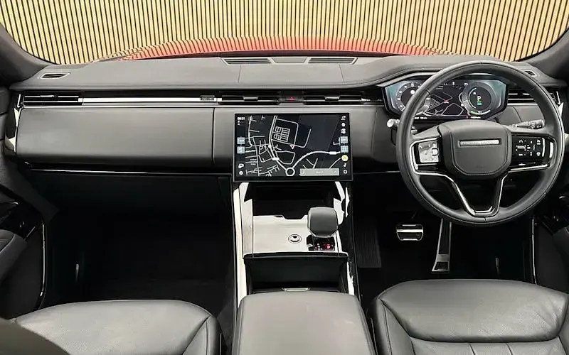 Used Land Rover Range Rover Sport SE Dynamic 460 HP (338 kW) 2024 Firenze red SUV