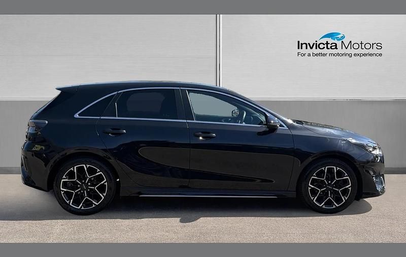 Usado Kia Ceed GT-Line 158 HP (116 kW) 2022 Preto Citadino