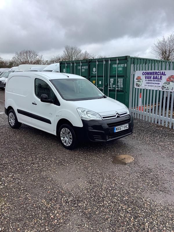 Used Citroën Berlingo 49 kW (67 HP) 2017 White MPV