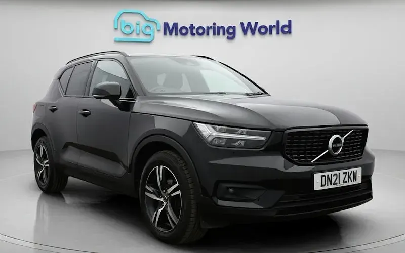 Used Volvo XC40 R-Design 163 HP (119 kW) 2021 SUV