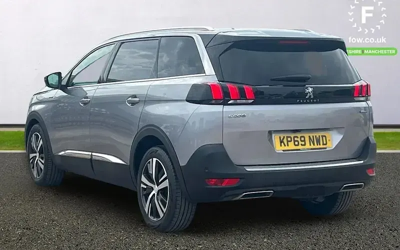 Used Peugeot 5008 GT-line 131 HP (96 kW) 2019 Grey Estate
