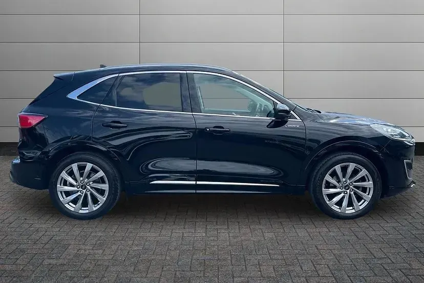 Used Ford Kuga Vignale 187 HP (137 kW) 2021 Agate black SUV