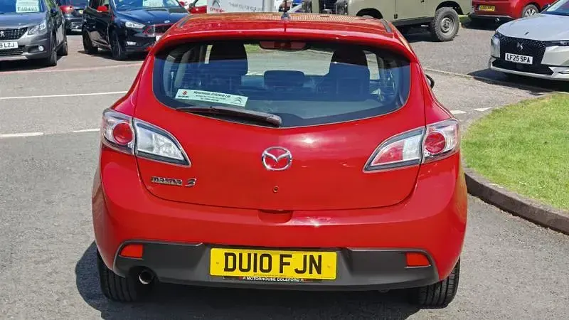 Used Mazda 3 105 HP (77 kW) 2010 Red Hatchback