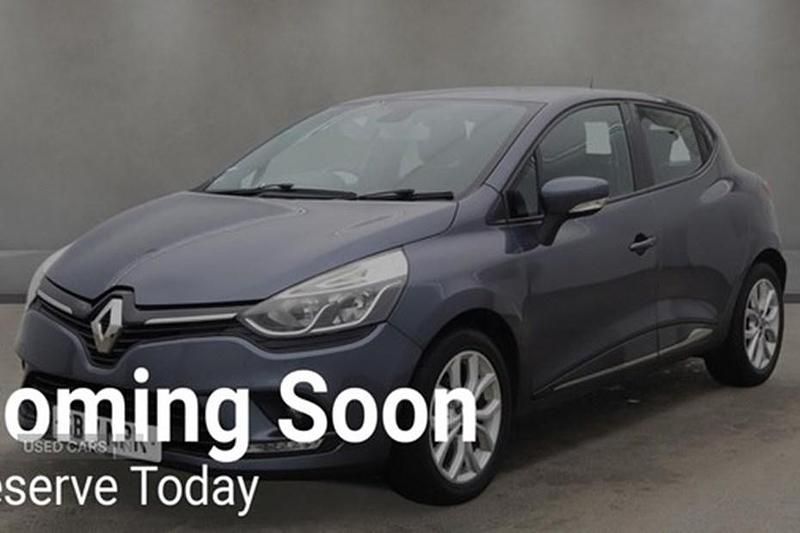 Used Renault Clio IV Dynamique 2017 Grey Hatchback