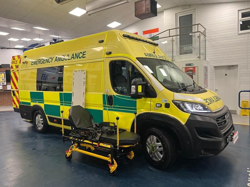 Used Fiat Ducato 176 HP (129 kW) 2020 Yellow Van