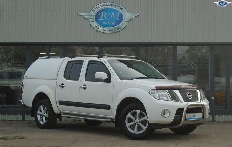 White Used 2010 Nissan Navara Acenta Pickup | £3,500 (Fair price) - Image 1/4