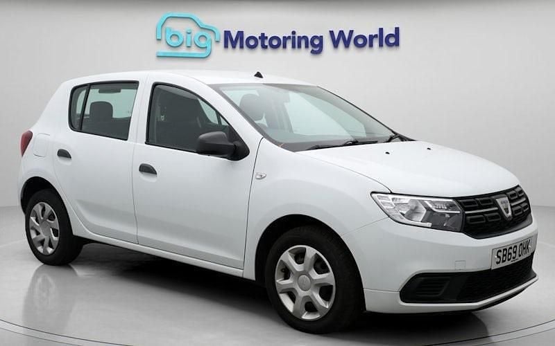 Used 2019 Dacia Sandero Essentiel Hatchback | £6,000 (Fair price) - Image 1/4
