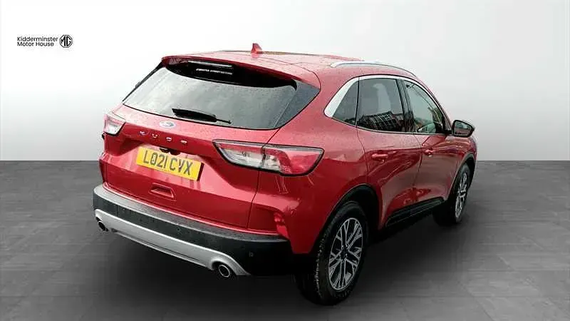 Used Ford Kuga Titanium 120 HP (88 kW) 2021 Red SUV