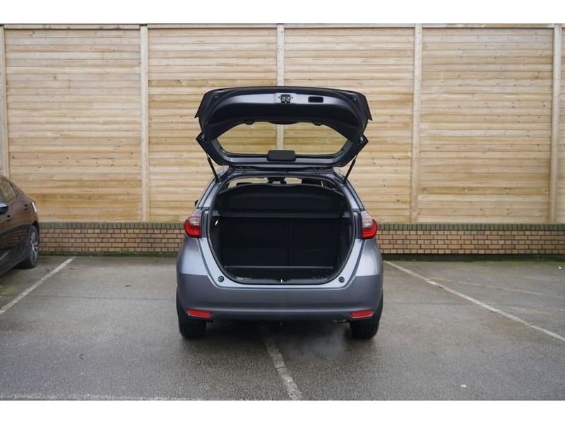 Used Honda Jazz Hybrid 109 HP (80 kW) 2021 Grey Hatchback